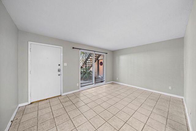 1016 E 7th Street 7, Houston, TX 77009