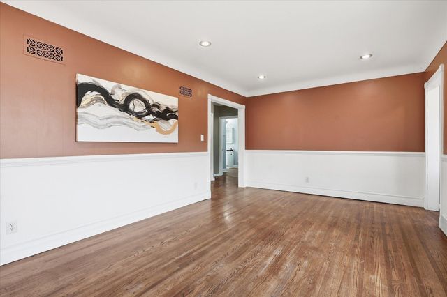 5535 Colfax Avenue N, Brooklyn Center, MN 55430