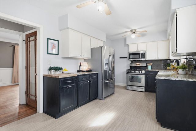 5535 Colfax Avenue N, Brooklyn Center, MN 55430