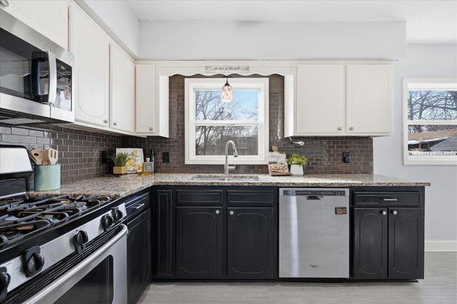 5535 Colfax Avenue N, Brooklyn Center, MN 55430