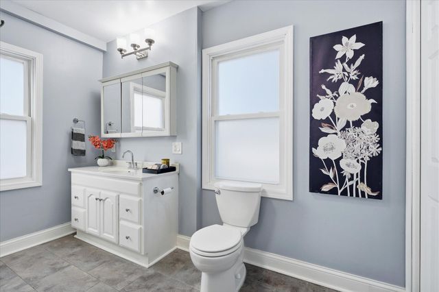 5535 Colfax Avenue N, Brooklyn Center, MN 55430