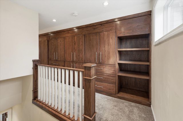 5535 Colfax Avenue N, Brooklyn Center, MN 55430