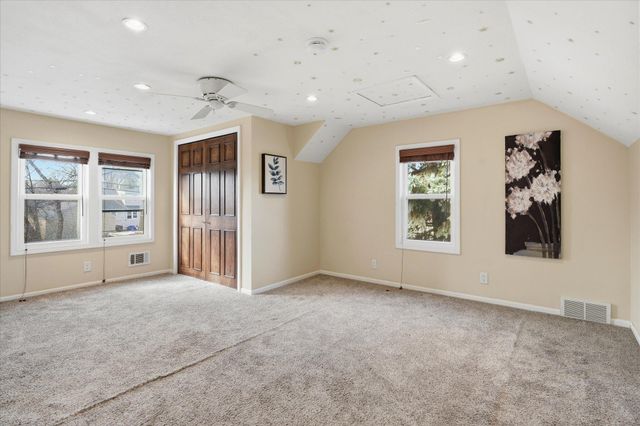 5535 Colfax Avenue N, Brooklyn Center, MN 55430