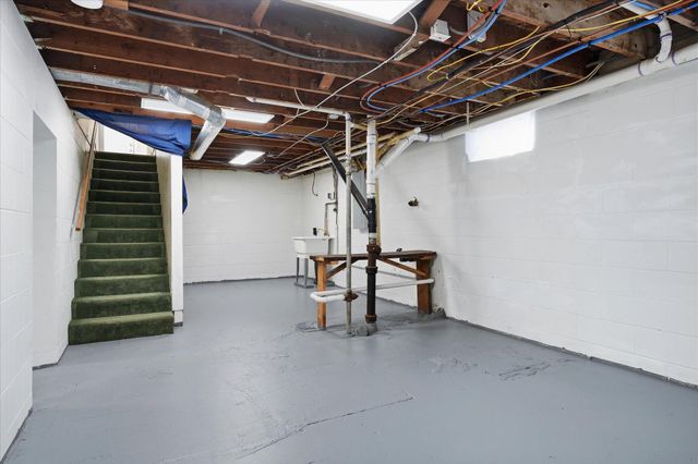 5535 Colfax Avenue N, Brooklyn Center, MN 55430