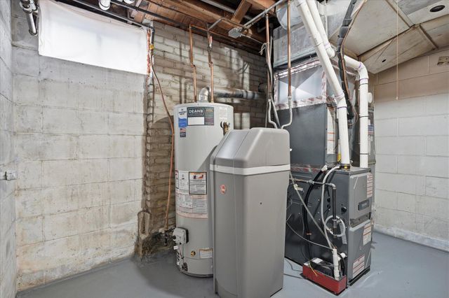 5535 Colfax Avenue N, Brooklyn Center, MN 55430