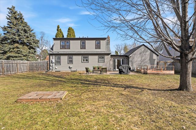 5535 Colfax Avenue N, Brooklyn Center, MN 55430