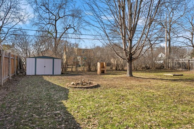 5535 Colfax Avenue N, Brooklyn Center, MN 55430