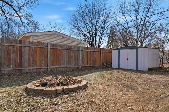 5535 Colfax Avenue N, Brooklyn Center, MN 55430