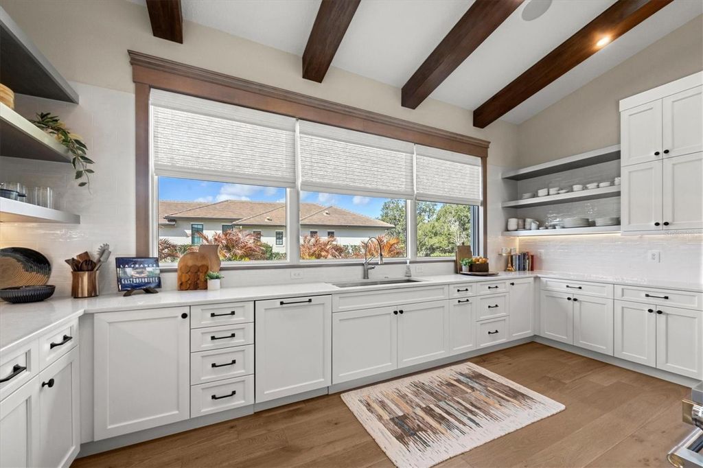 Image 18 of property listing at 3927 FOUNDERS CLUB DRIVE, Sarasota, FL 34240