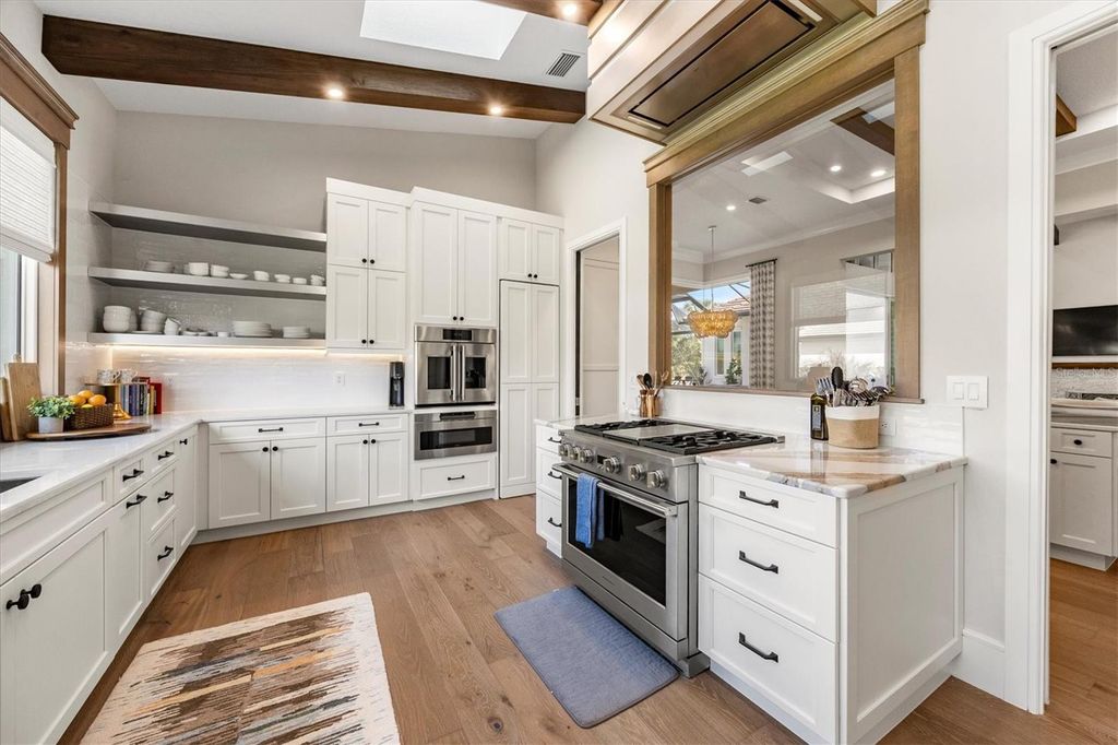 Image 20 of property listing at 3927 FOUNDERS CLUB DRIVE, Sarasota, FL 34240