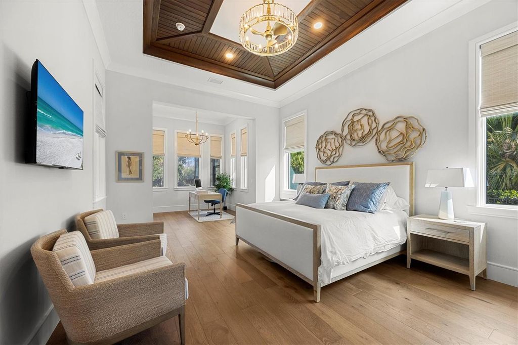 Image 22 of property listing at 3927 FOUNDERS CLUB DRIVE, Sarasota, FL 34240