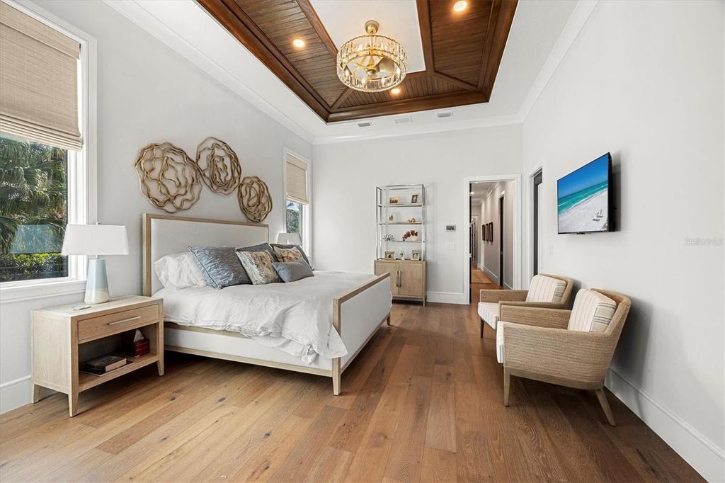 Image 23 of property listing at 3927 FOUNDERS CLUB DRIVE, Sarasota, FL 34240