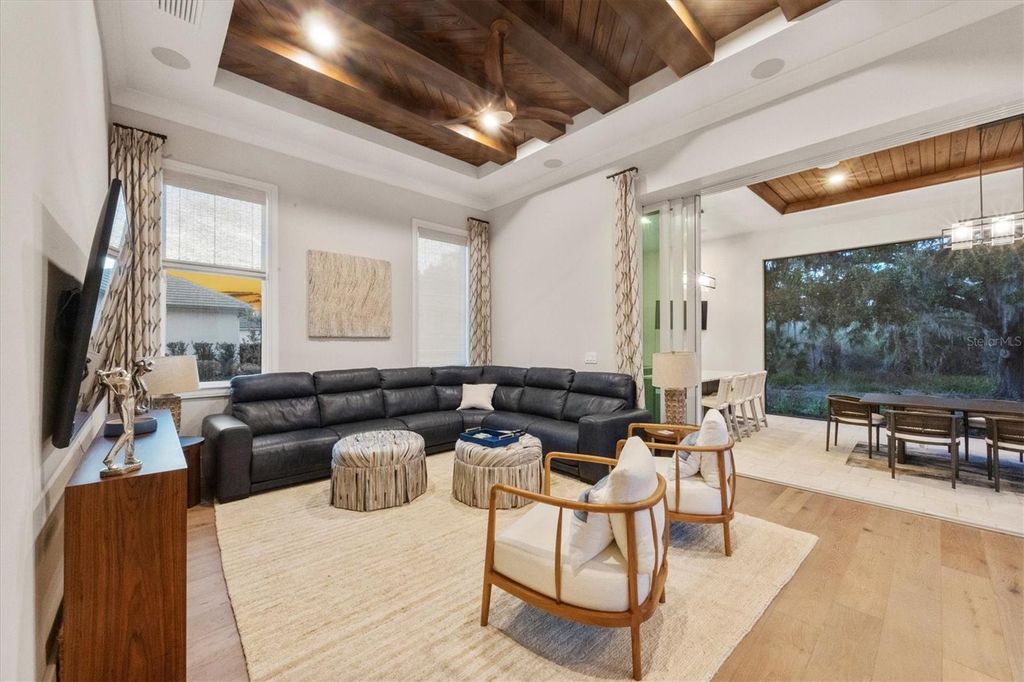 Image 53 of property listing at 3927 FOUNDERS CLUB DRIVE, Sarasota, FL 34240