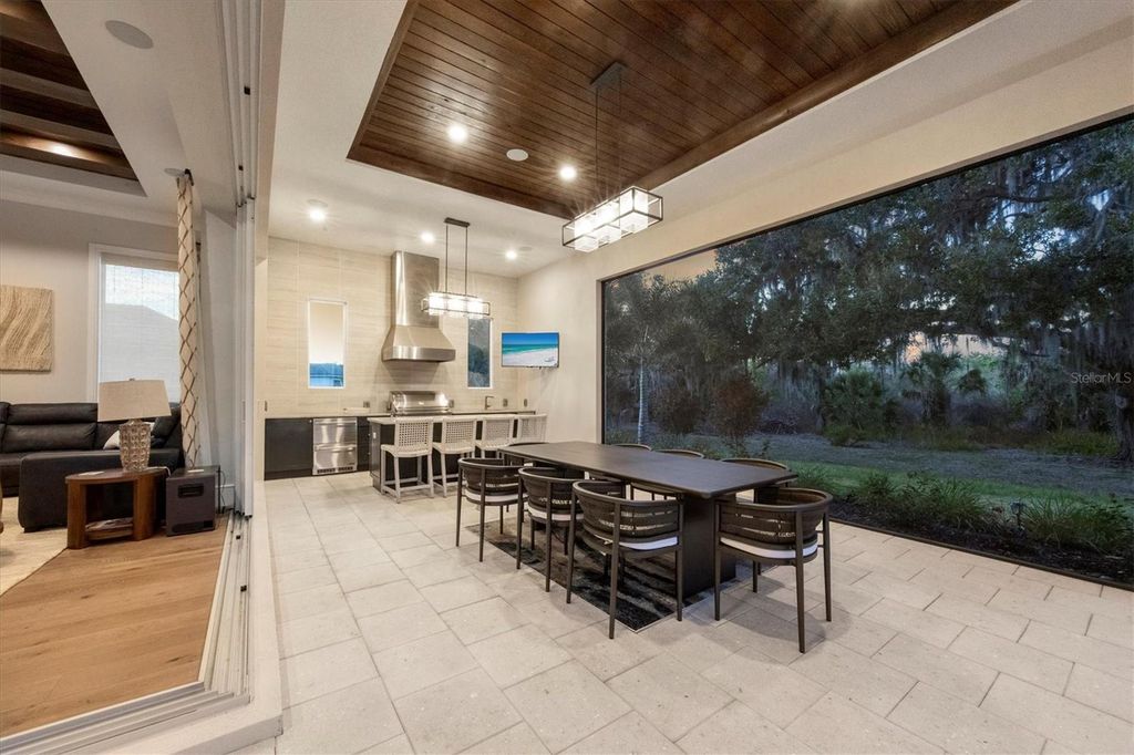 Image 55 of property listing at 3927 FOUNDERS CLUB DRIVE, Sarasota, FL 34240