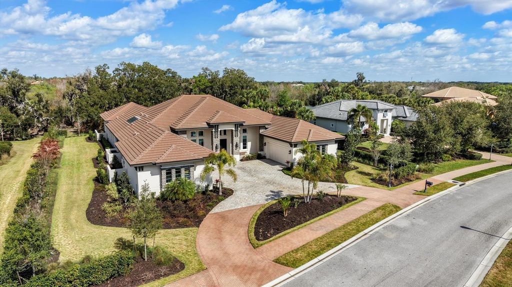 Image 66 of property listing at 3927 FOUNDERS CLUB DRIVE, Sarasota, FL 34240