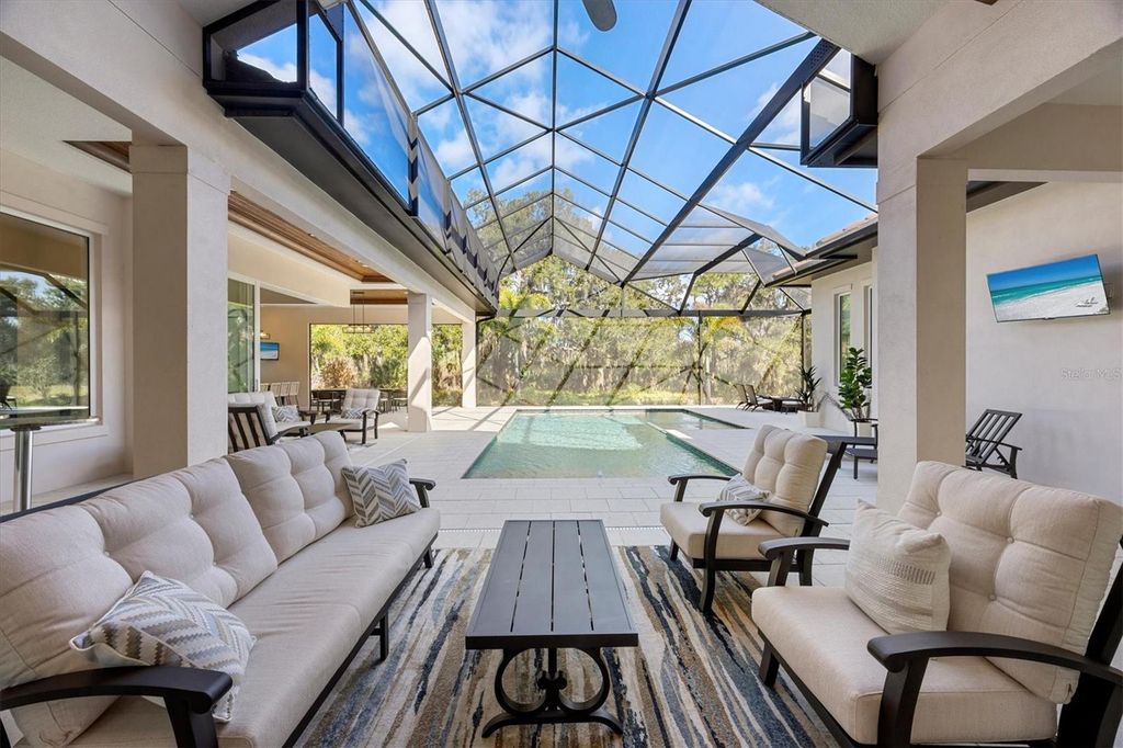 Image 67 of property listing at 3927 FOUNDERS CLUB DRIVE, Sarasota, FL 34240