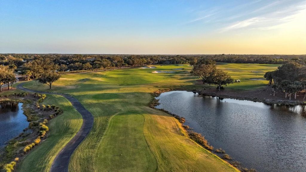 Image 87 of property listing at 3927 FOUNDERS CLUB DRIVE, Sarasota, FL 34240