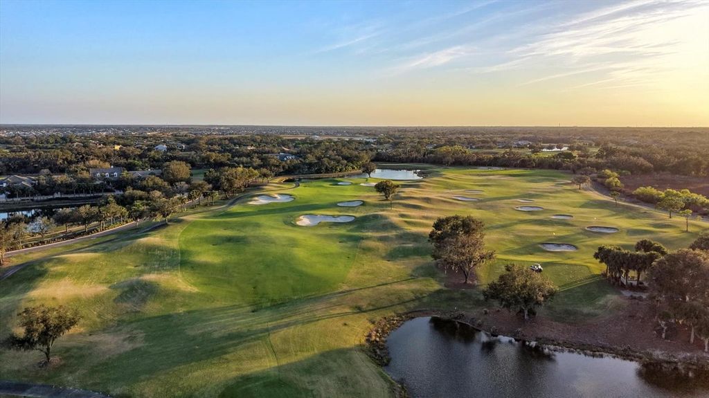 Image 88 of property listing at 3927 FOUNDERS CLUB DRIVE, Sarasota, FL 34240