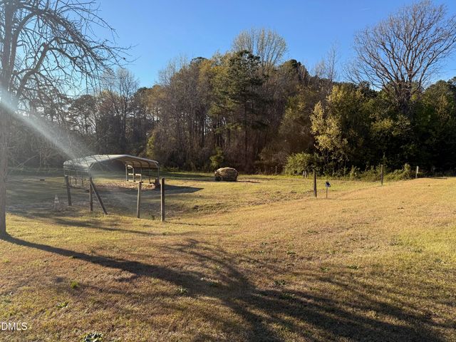 3032 Federal Road, Benson, NC 27504