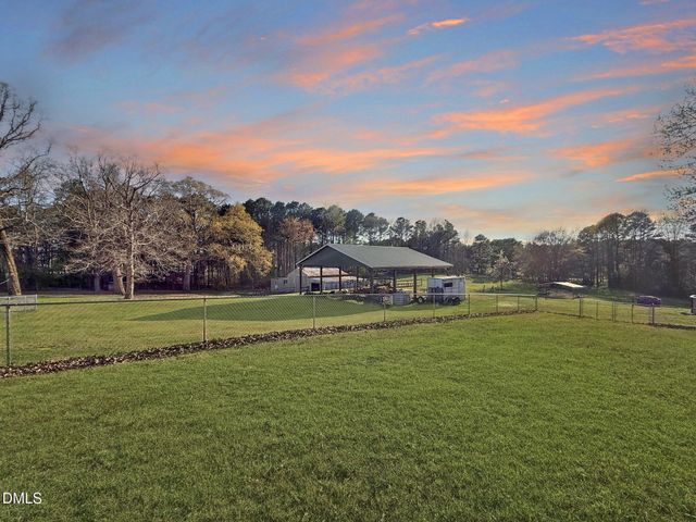 3032 Federal Road, Benson, NC 27504