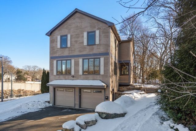 10 Lamoine St, Belmont, MA 02478