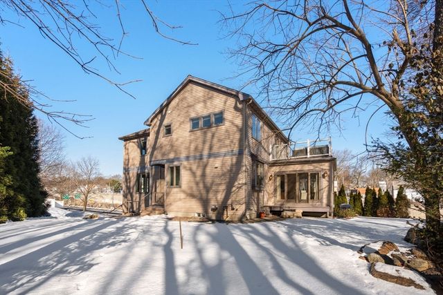 10 Lamoine St, Belmont, MA 02478