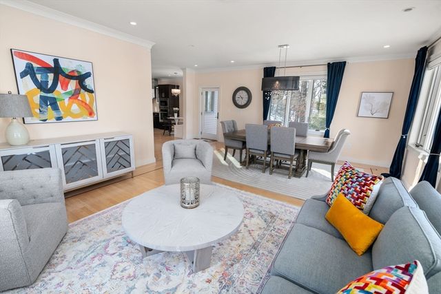 10 Lamoine St, Belmont, MA 02478