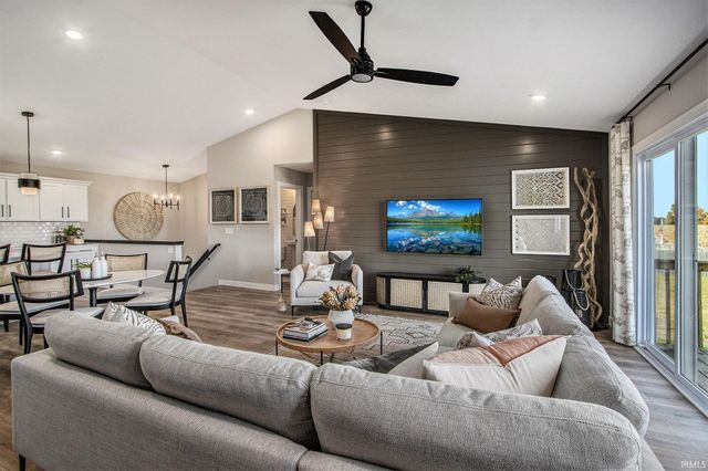 23165 Rumford Drive, South Bend, IN 46628