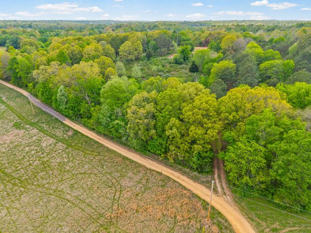 208 Tomsic Rd, Indian Mound, TN 37079