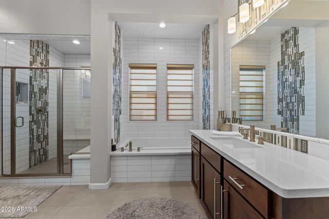 3286 MAVERICK Drive, Wickenburg, AZ 85390