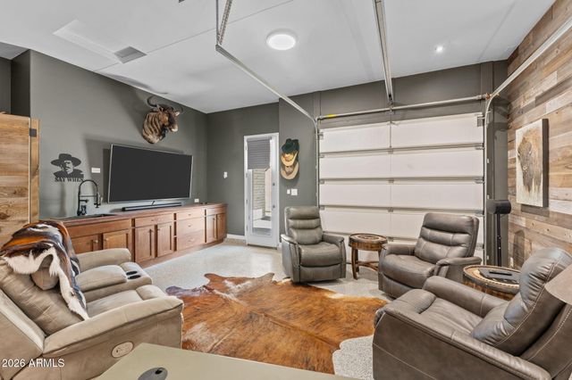 3286 MAVERICK Drive, Wickenburg, AZ 85390