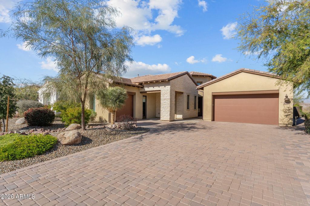 3286 MAVERICK Drive, Wickenburg, AZ 85390