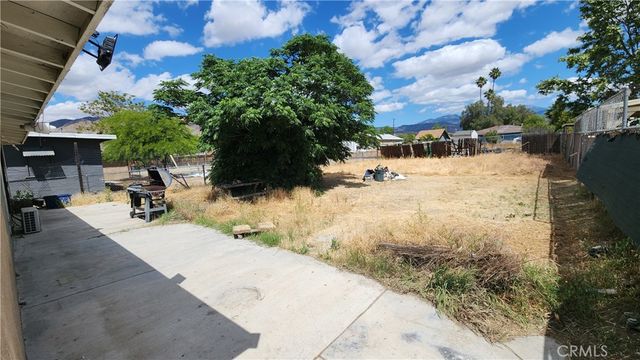 623 S Mistletoe Avenue, San Jacinto, CA 92583