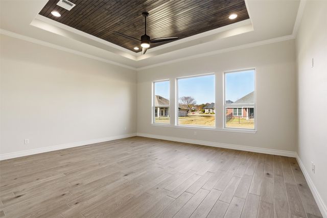 6002 Oakwood Court, Granbury, TX 76049