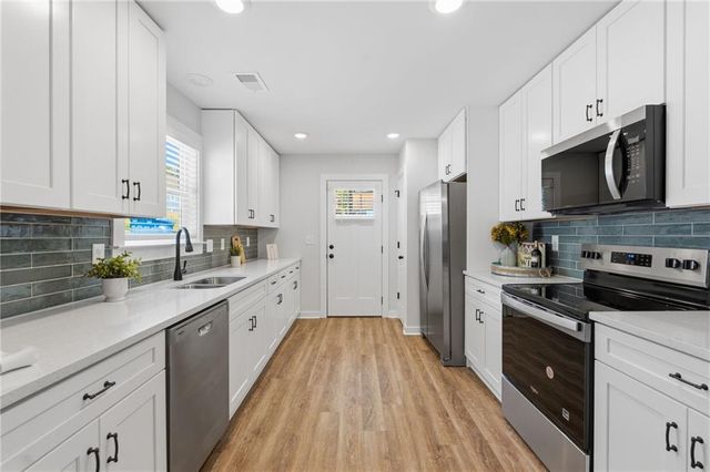 595 English Avenue NW, Atlanta, GA 30318