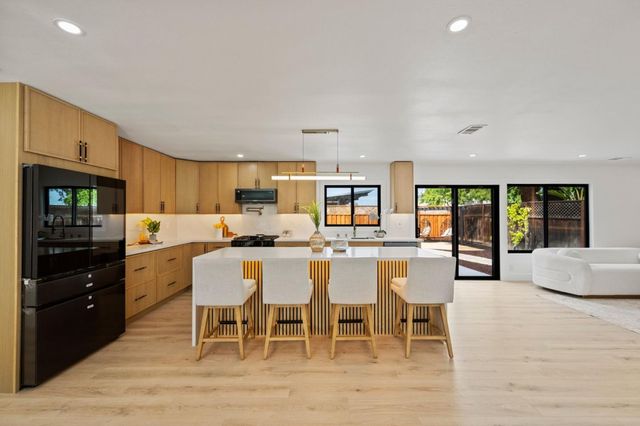 19997 Twilight Court, Cupertino, CA 95014