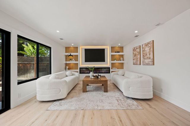 19997 Twilight Court, Cupertino, CA 95014