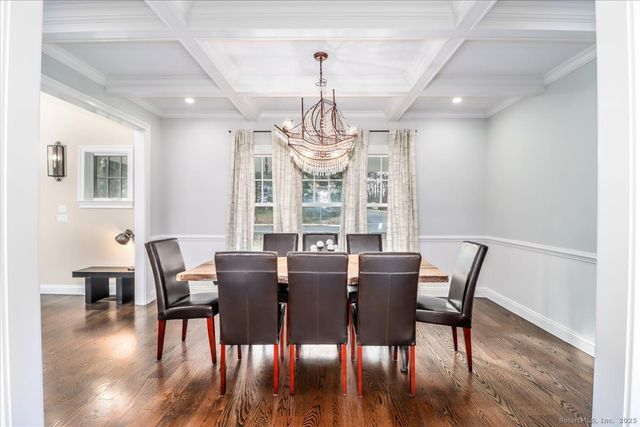 226 Putnam Road, New Canaan, CT 06840