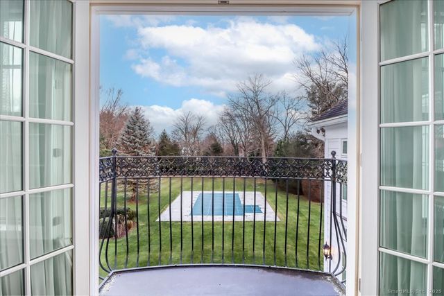 226 Putnam Road, New Canaan, CT 06840