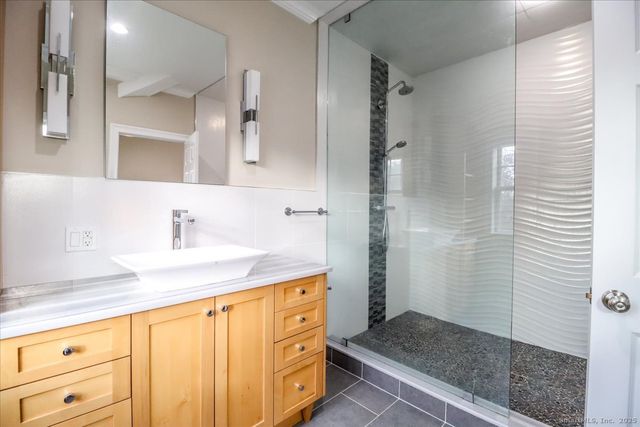 226 Putnam Road, New Canaan, CT 06840