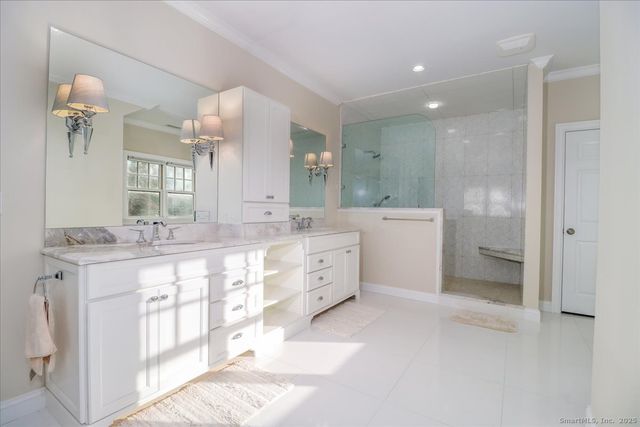 226 Putnam Road, New Canaan, CT 06840