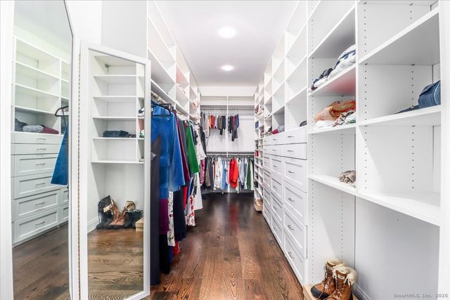 226 Putnam Road, New Canaan, CT 06840