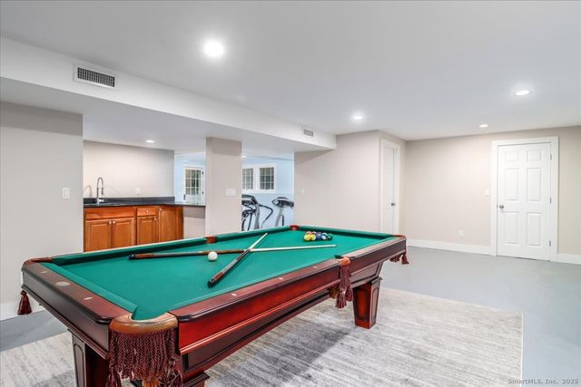 226 Putnam Road, New Canaan, CT 06840