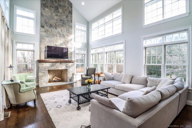 226 Putnam Road, New Canaan, CT 06840