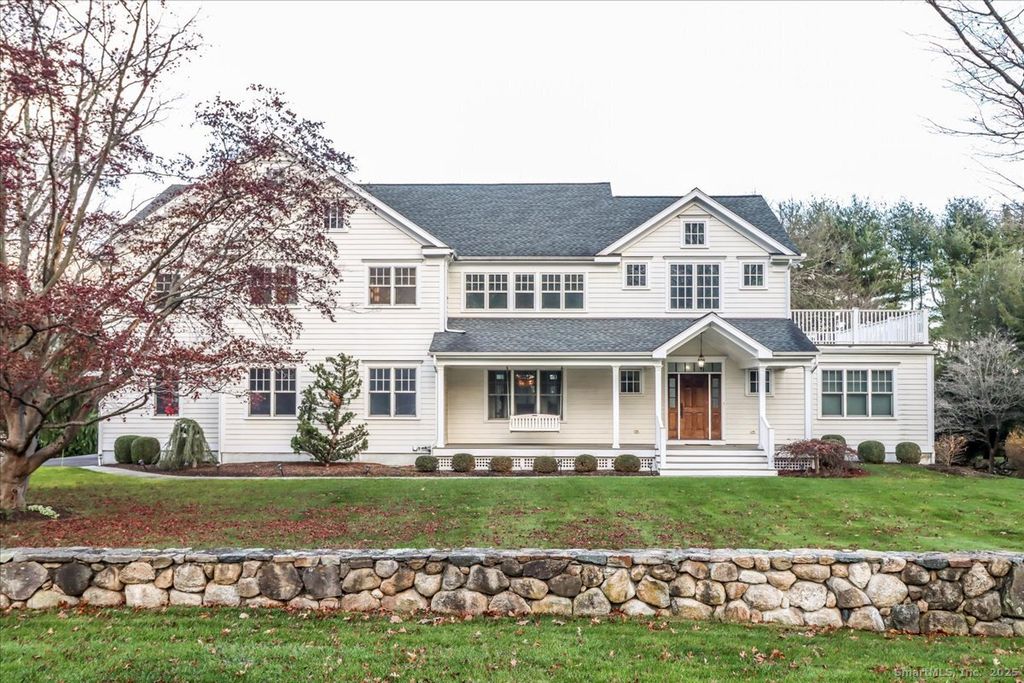 226 Putnam Road, New Canaan, CT 06840