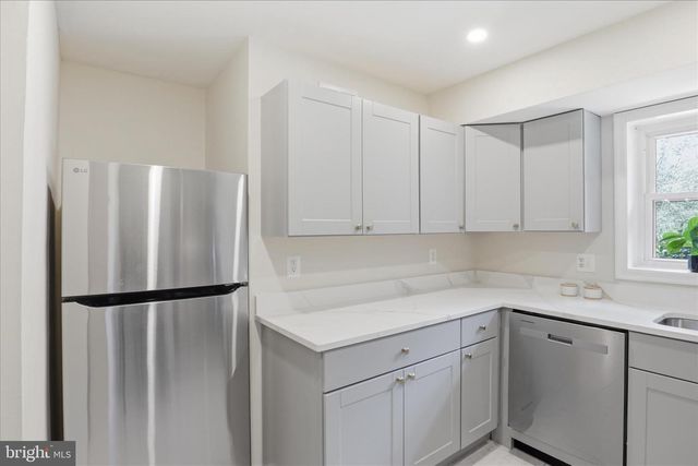 4560 METRO CT, Annandale, VA 22003