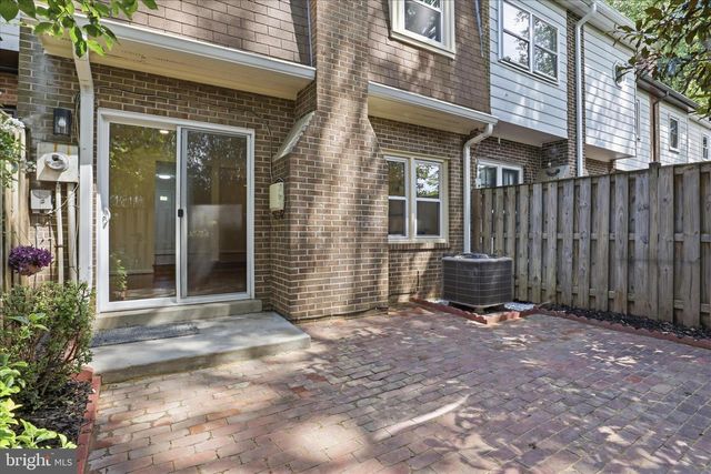 4560 METRO CT, Annandale, VA 22003