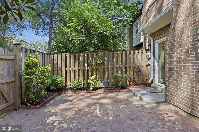 4560 METRO CT, Annandale, VA 22003