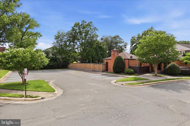 4560 METRO CT, Annandale, VA 22003