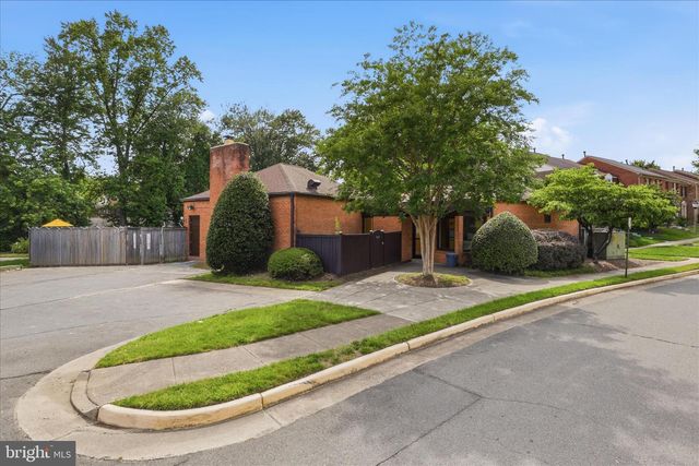 4560 METRO CT, Annandale, VA 22003